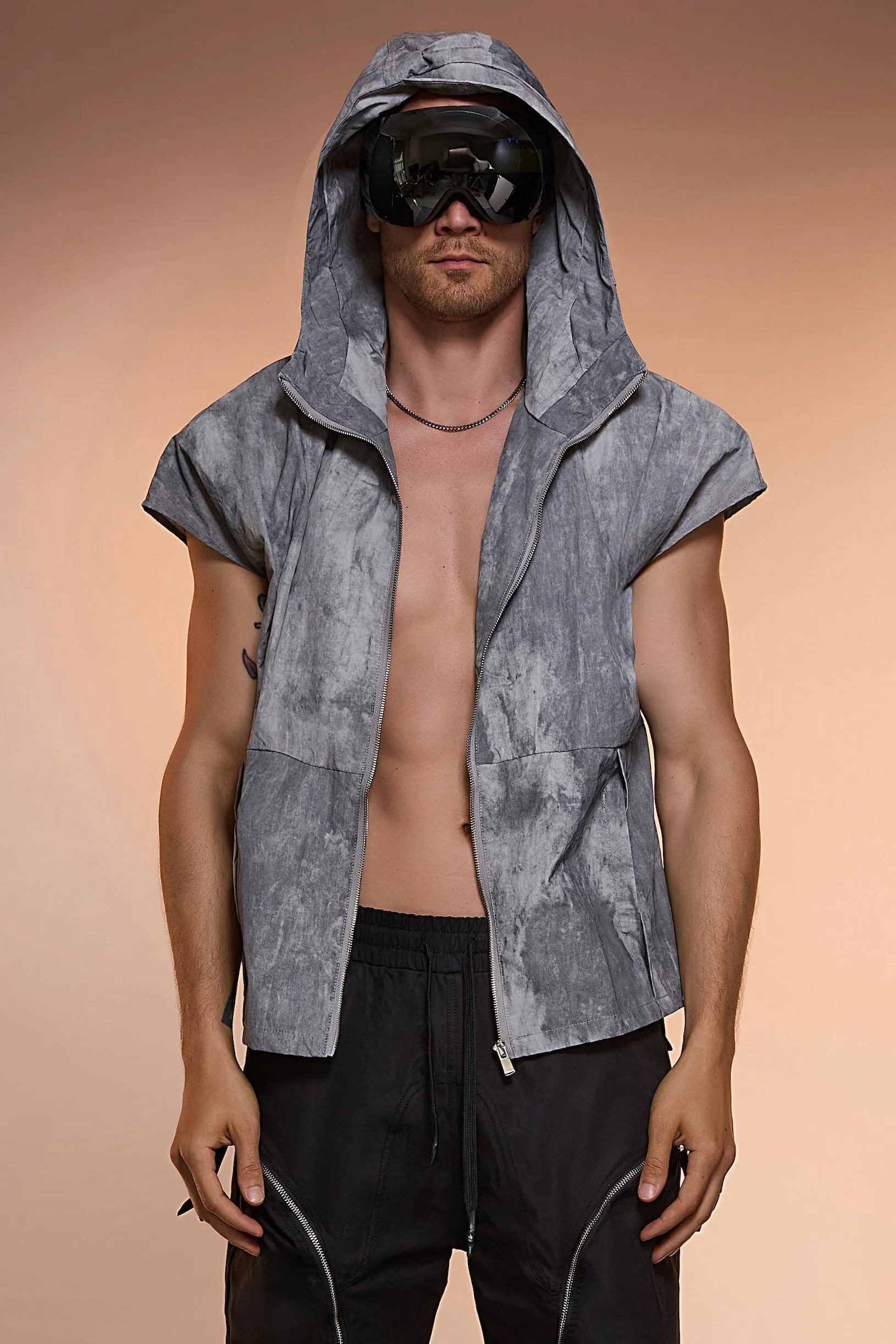 Arrival Shoulder Pad Vest