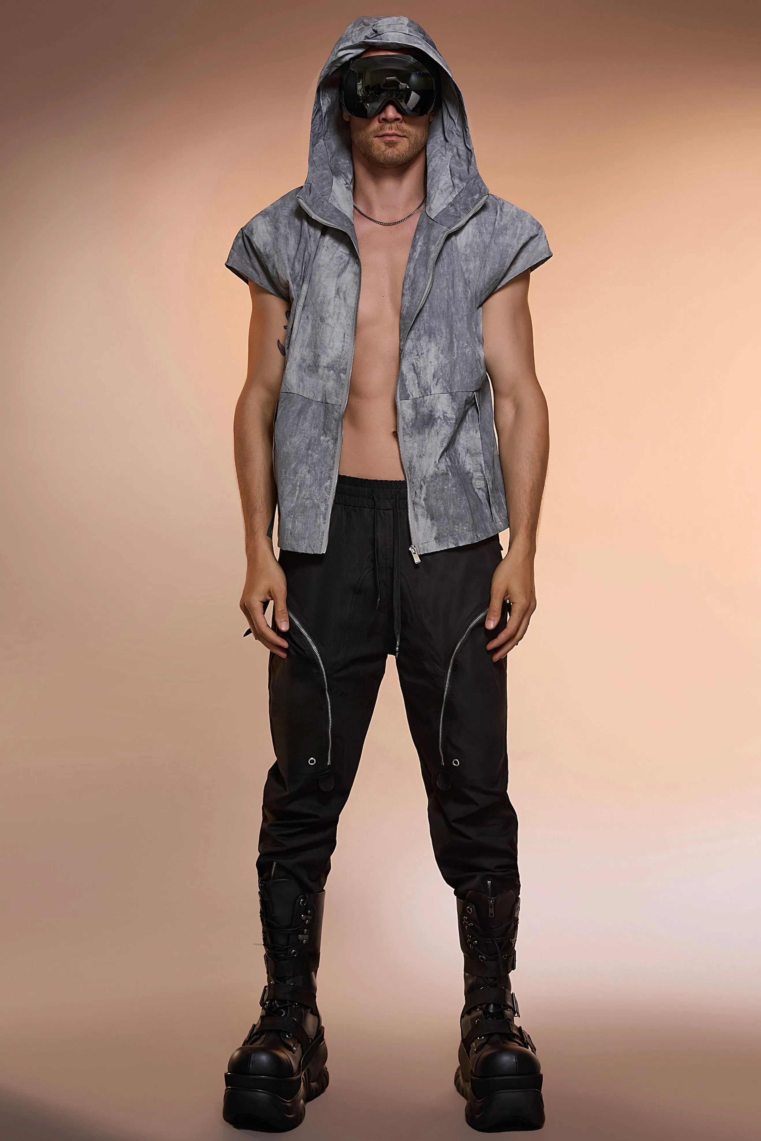 Arrival Shoulder Pad Vest