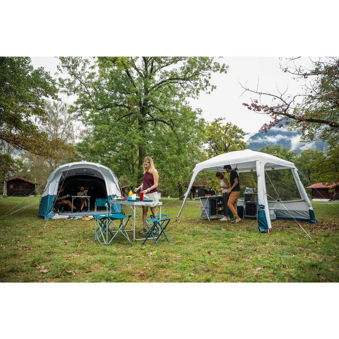 Camping Living Room with Poles Arpenaz Base Fresh 10-Person