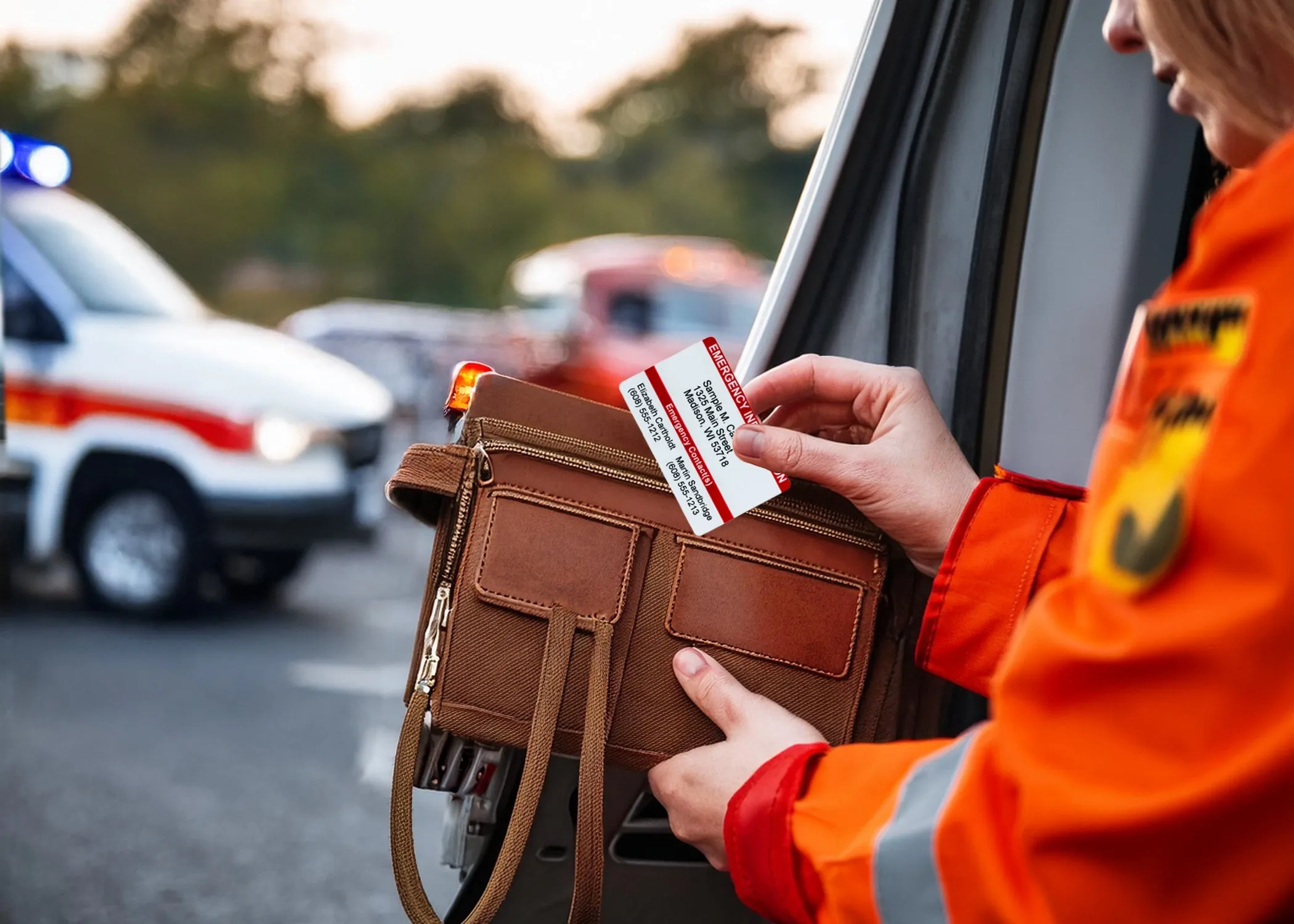 Customized Emergency Contact Wallet Card – Durable, Waterproof, and Essential for Safety