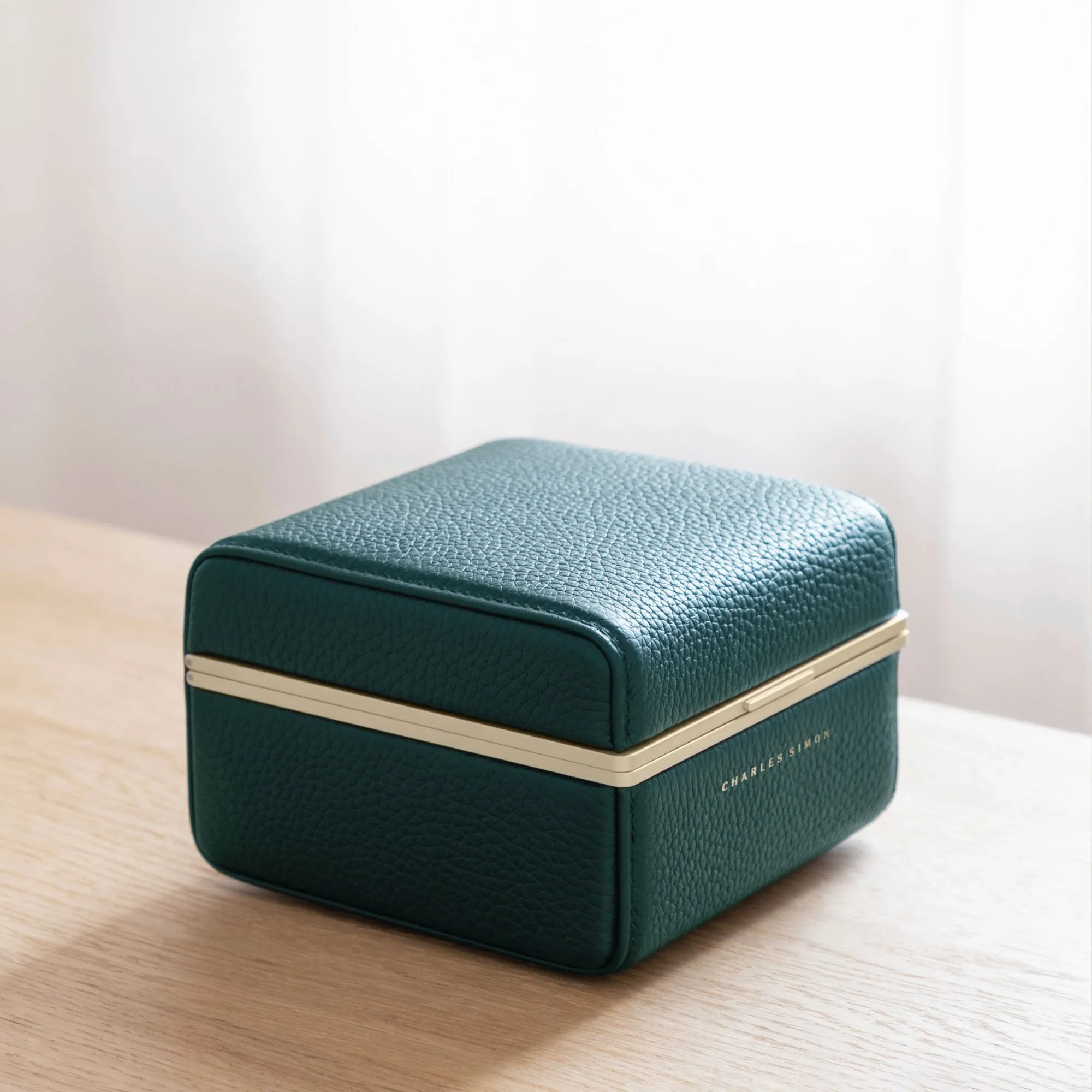 EATON 1 WATCH CASE - EMERALD / CHAMPAGNE
