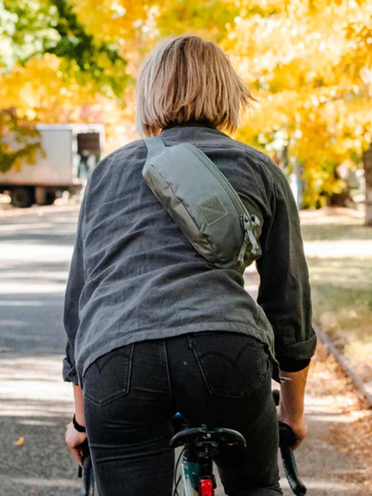 Evergoods Civic Access Sling 2L