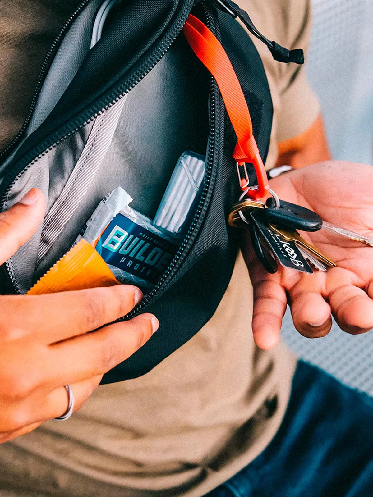 Evergoods Civic Access Sling 2L