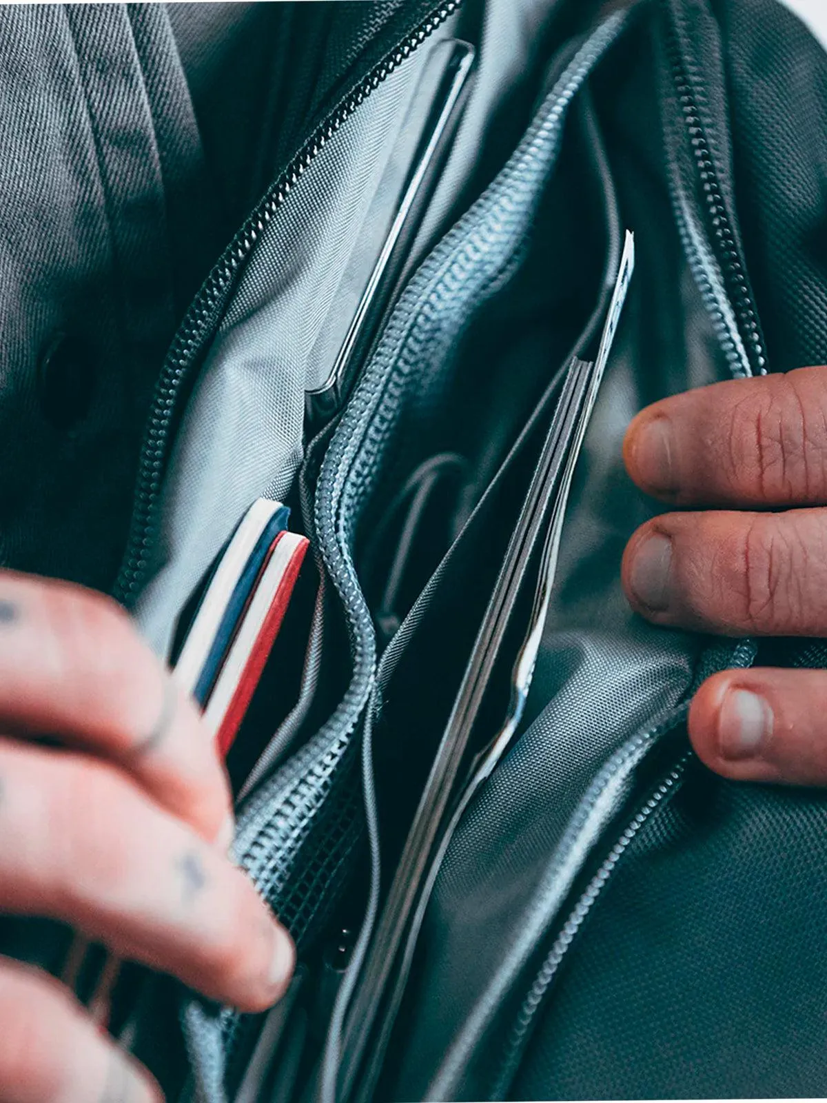 Evergoods Civic Access Sling 2L