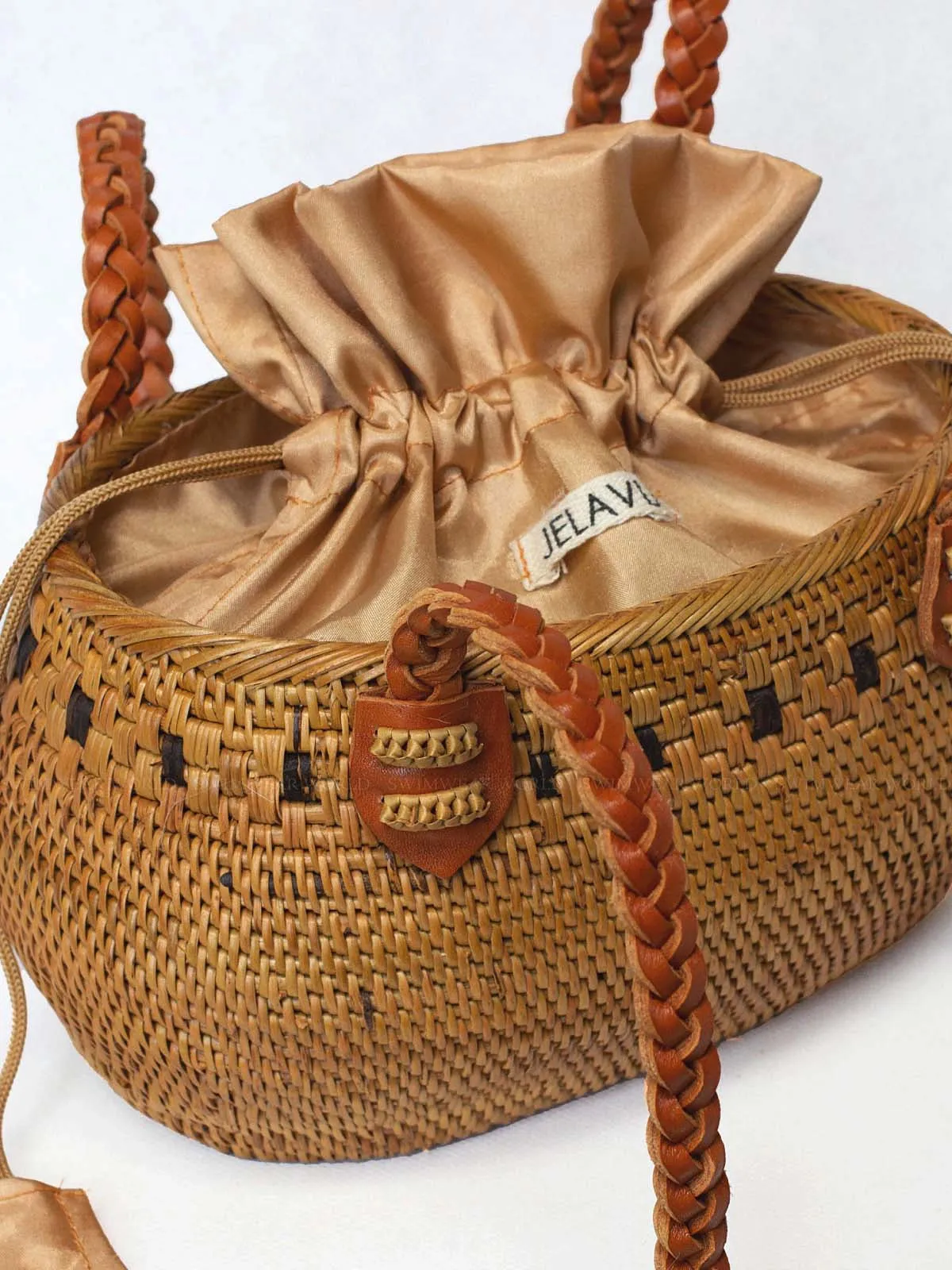 Honey Rattan Shoulder Bag ::RET