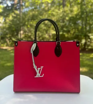 Louis Vuitton Epi Leather Onthego MM in Grenade White
