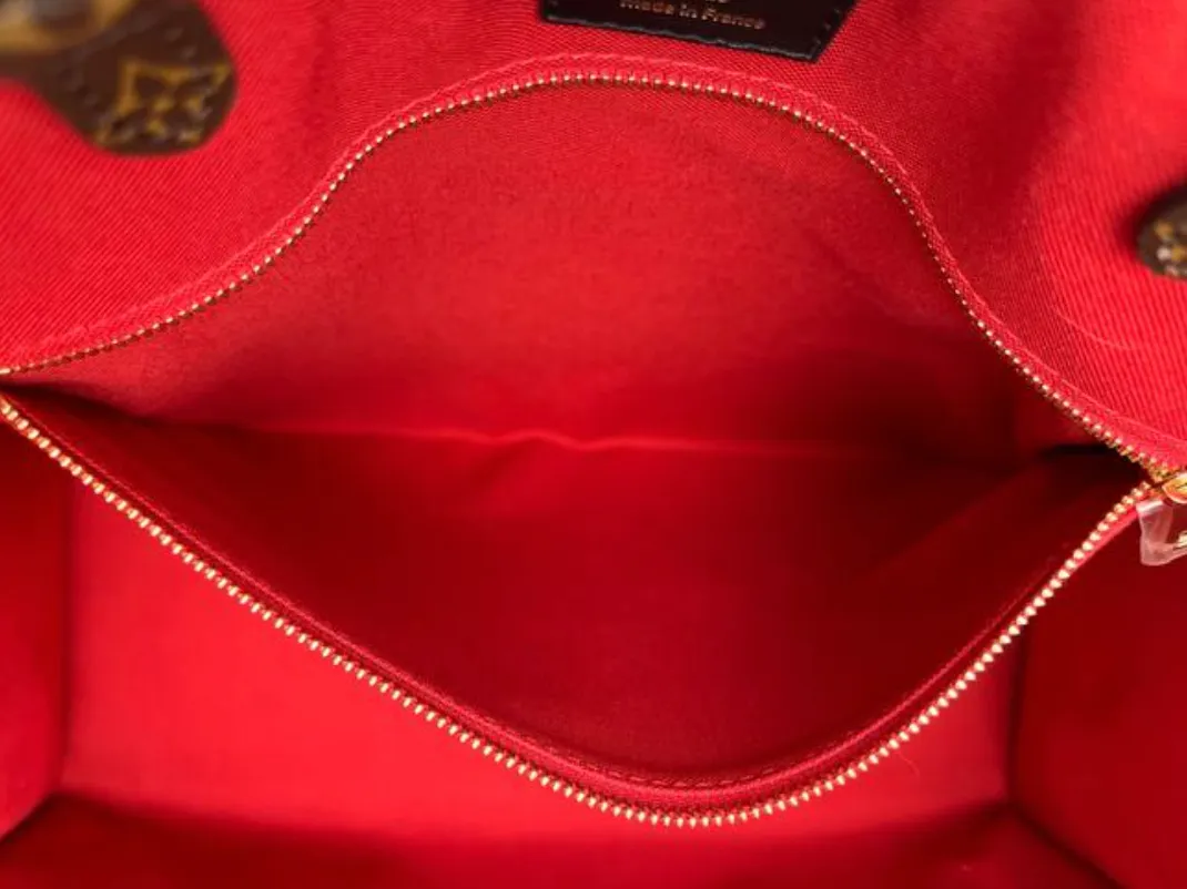 Louis Vuitton Limited Edition Giant Monogram Reverse Onthego GM