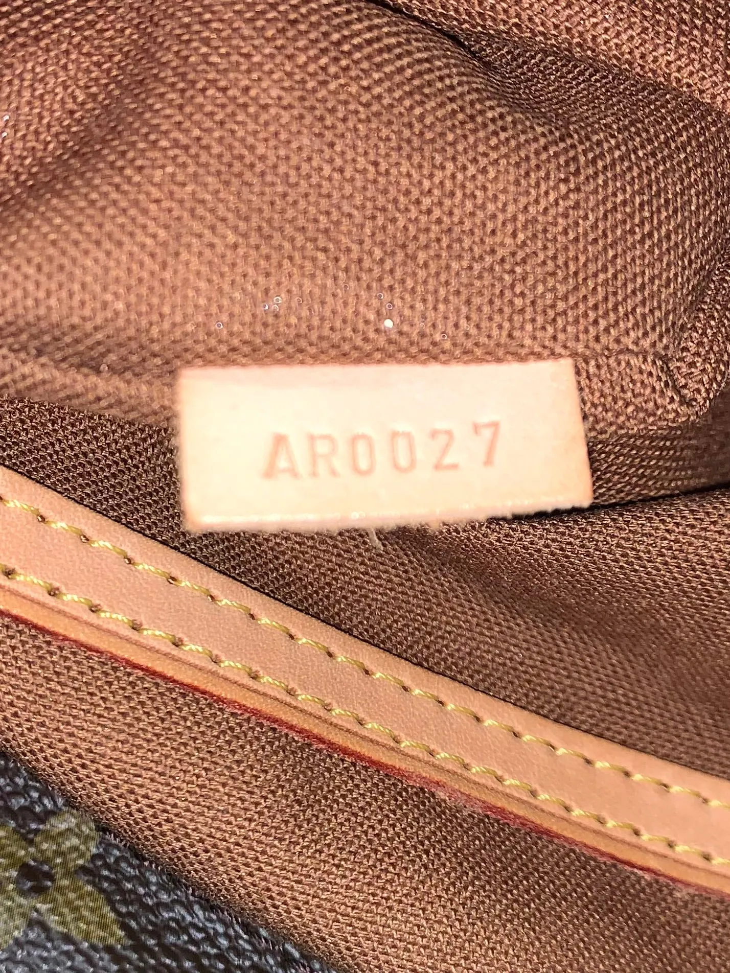 Louis Vuitton Mezzo