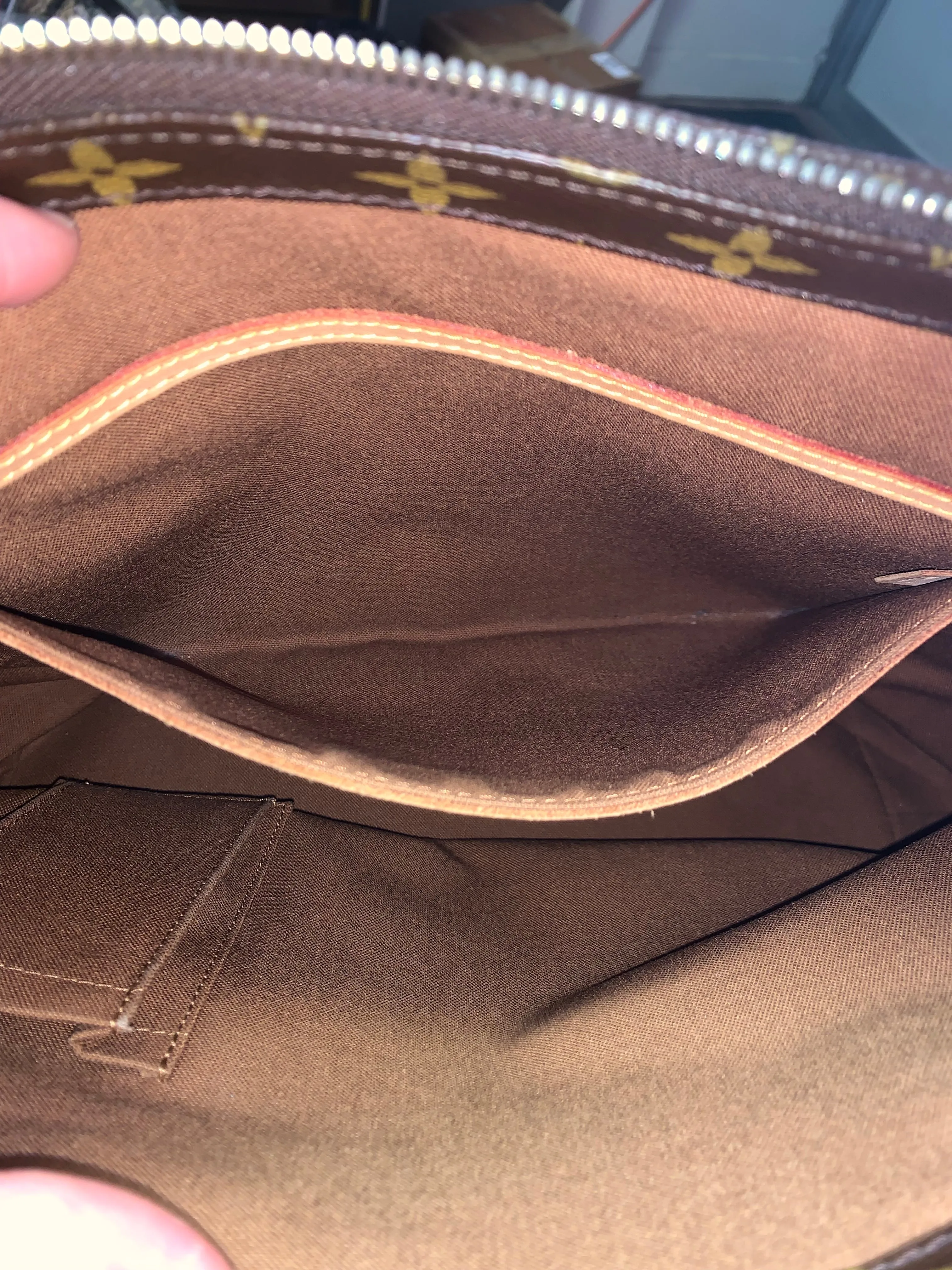 Louis Vuitton Mezzo