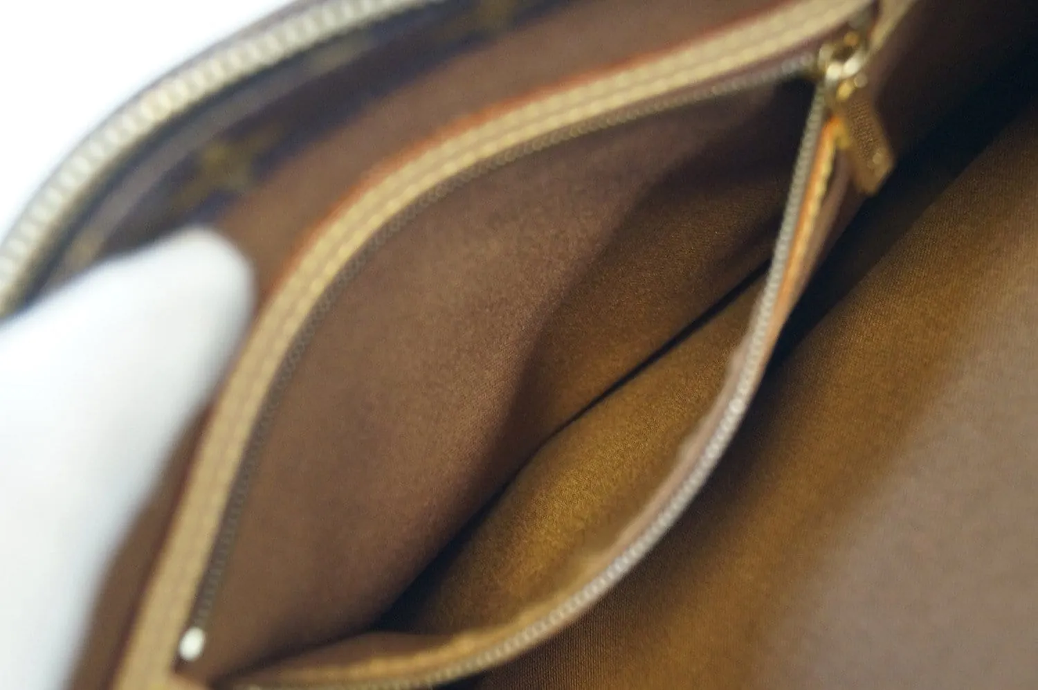 LOUIS VUITTON Monogram Canvas Brown Piano Cabas Tote Bag