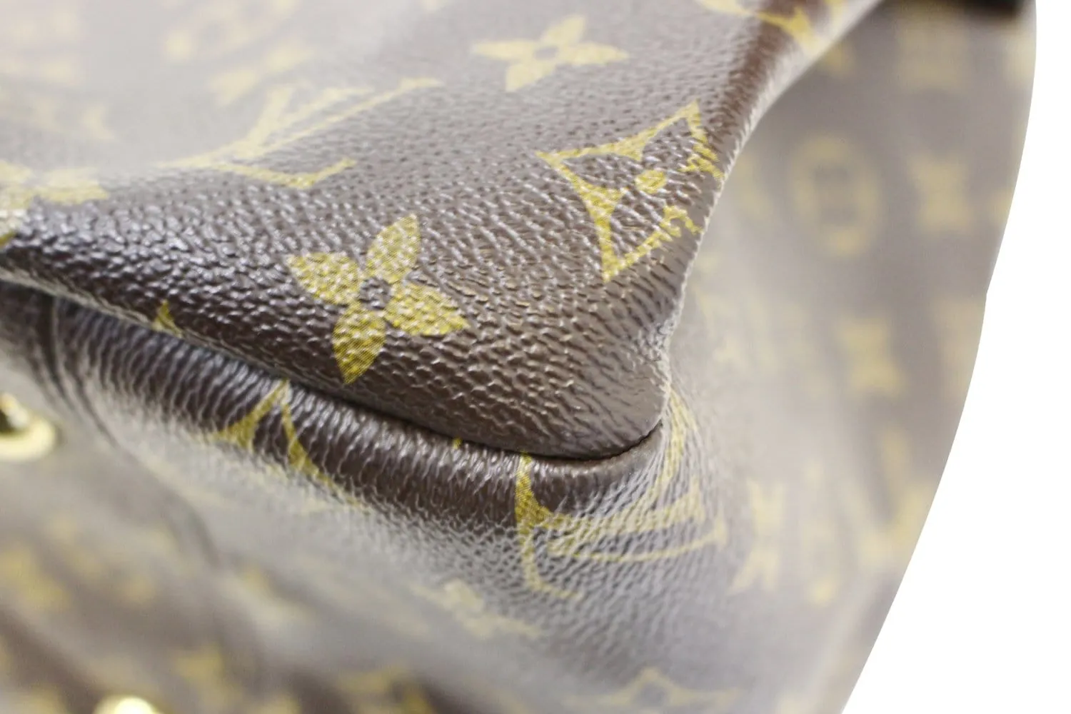 LOUIS VUITTON Monogram Canvas Neverfull MM Tote Shoulder Bag