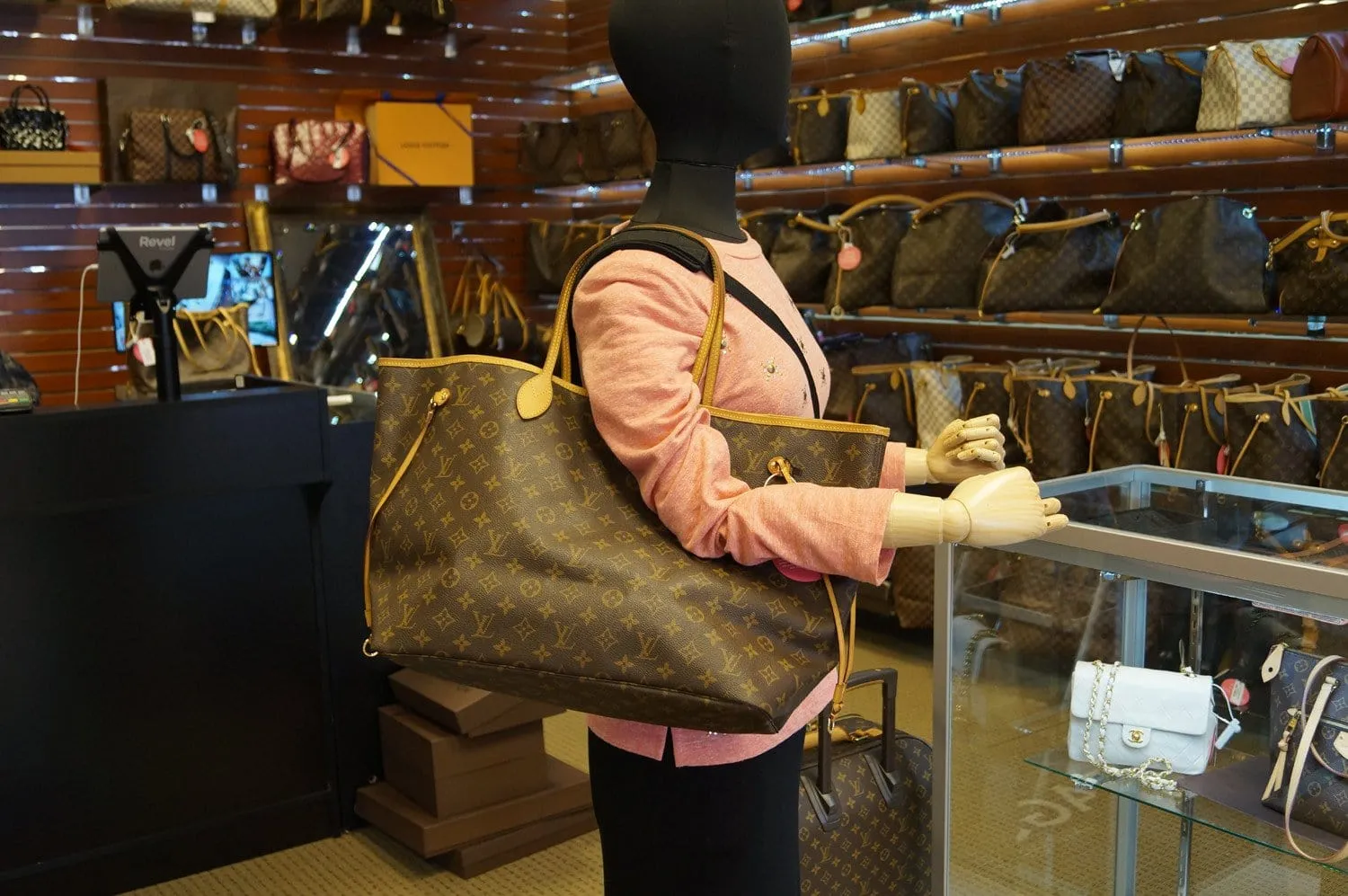 LOUIS VUITTON Vuitton Monogram Neverfull GM Shoulder Bag
