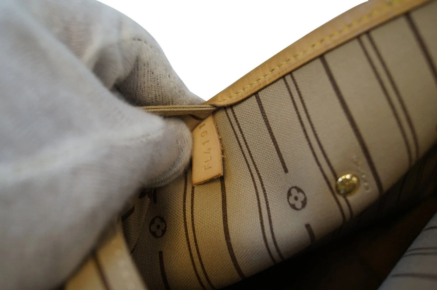 LOUIS VUITTON Vuitton Monogram Neverfull GM Shoulder Bag