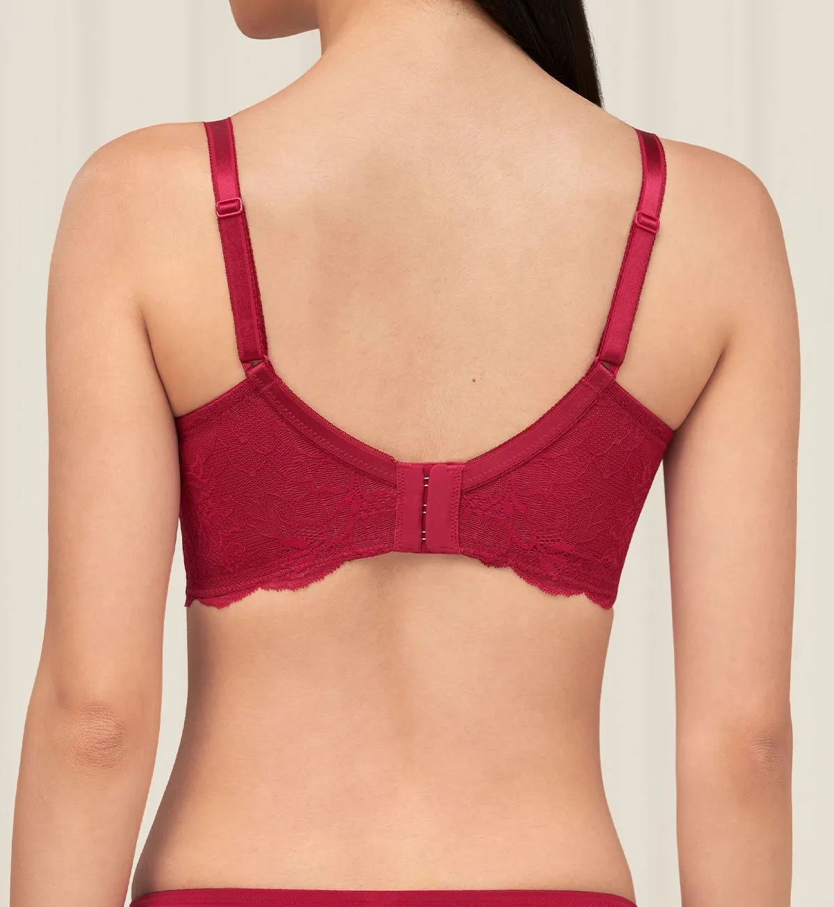 NATURAL ELEGANCE SLEEK NON-WIRED PADDED BRA