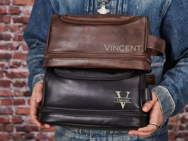 Personalized Toiletry Bag Groomsman Gift for Him Engraved Dopp Bag Leather Dopp Kit Boyfriend Gift for Men for Dad Christmas Gift for Him
