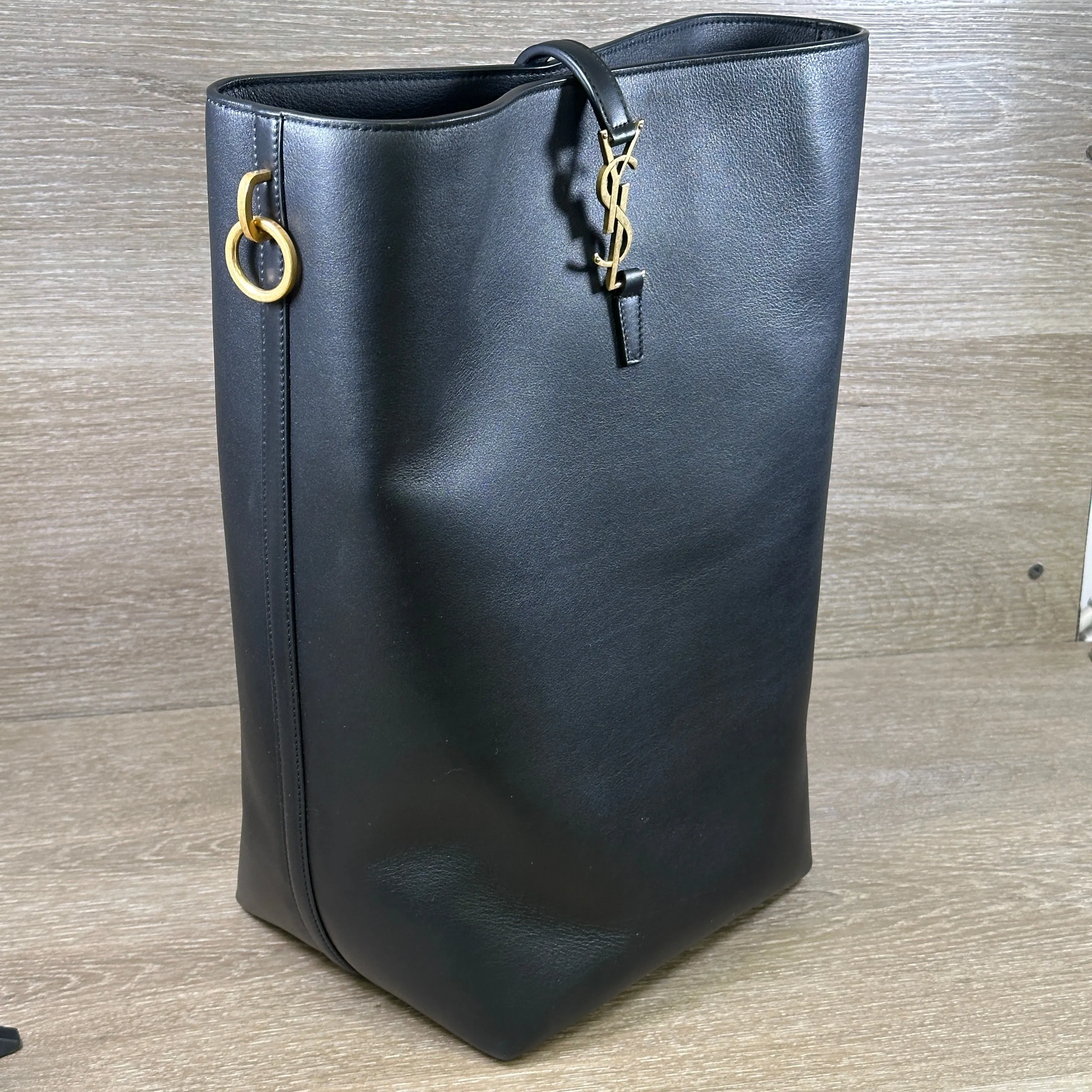 Saint Lauren Le 37 Long Bag, Grained Leather - Black
