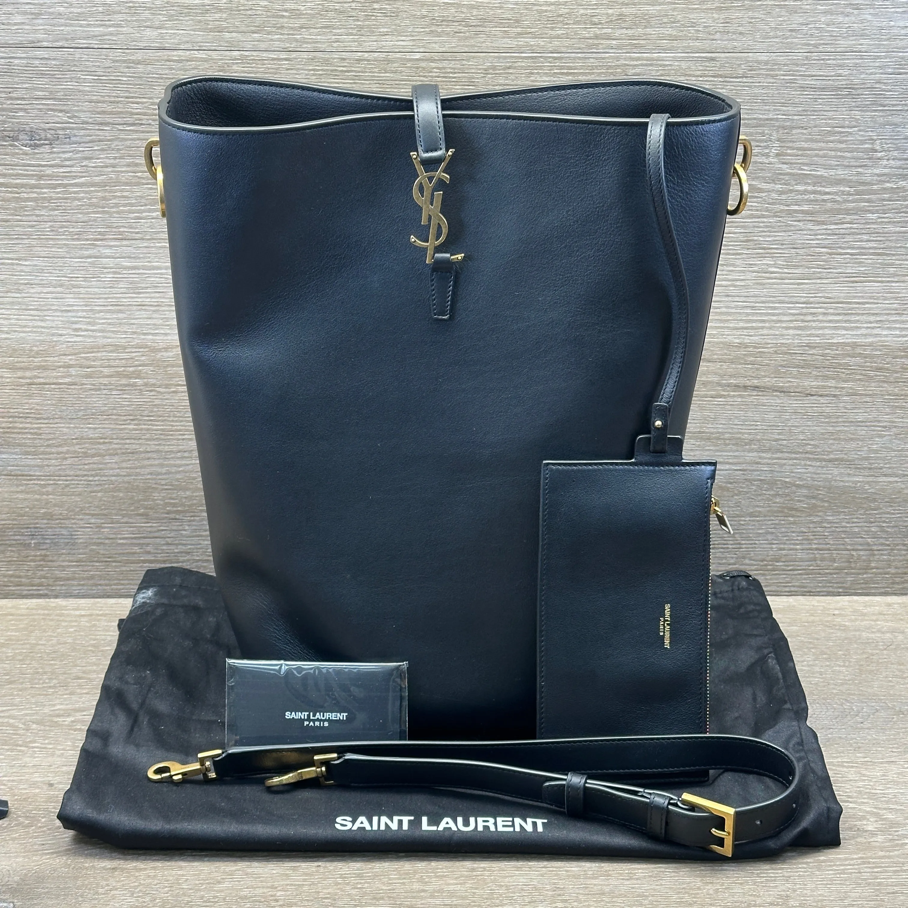 Saint Lauren Le 37 Long Bag, Grained Leather - Black