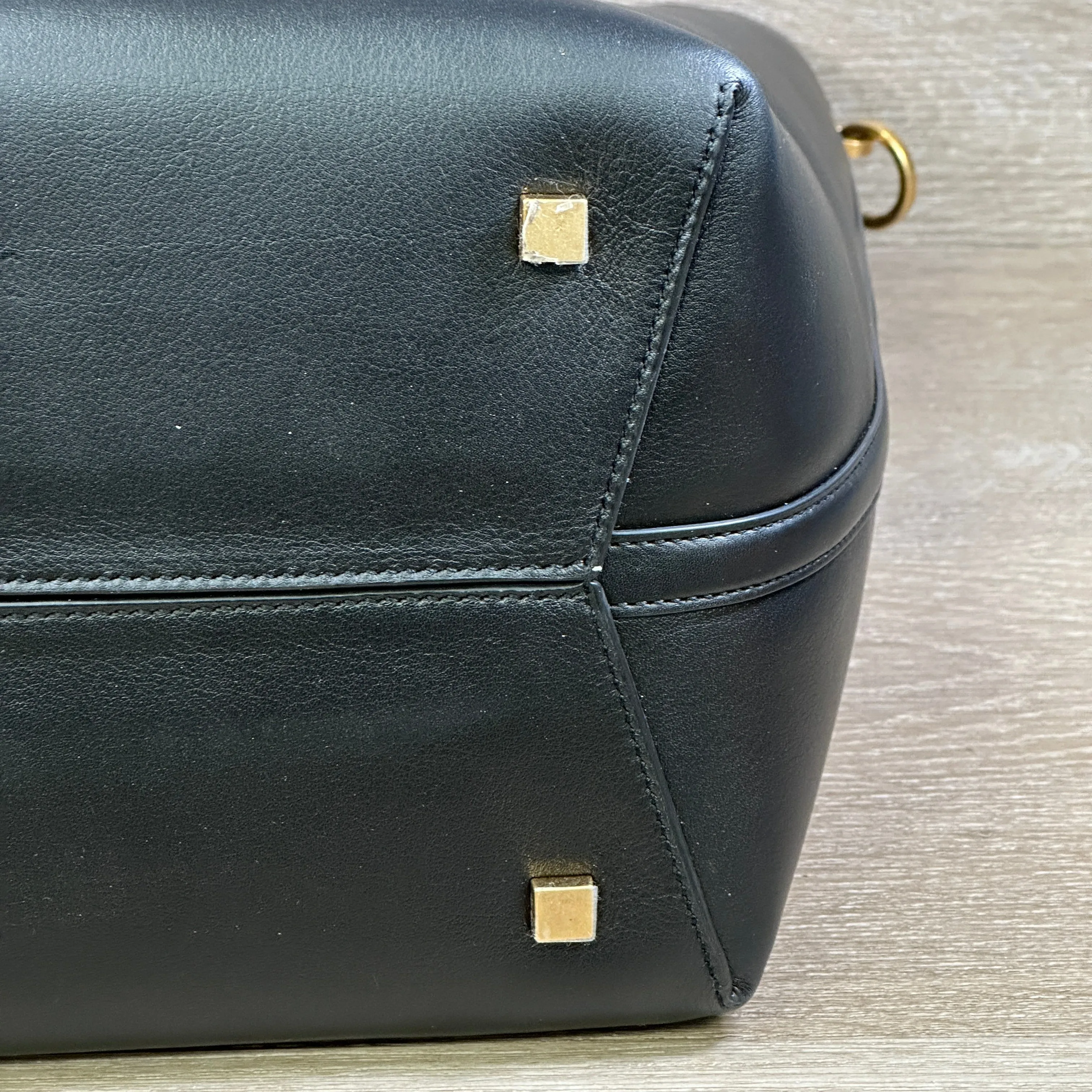 Saint Lauren Le 37 Long Bag, Grained Leather - Black