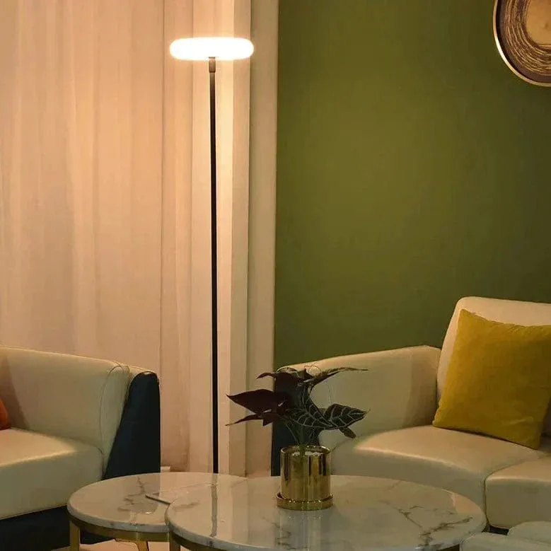 Signature Outdoor Solar Light – Stylish & Energy-Efficient Garden Illumination