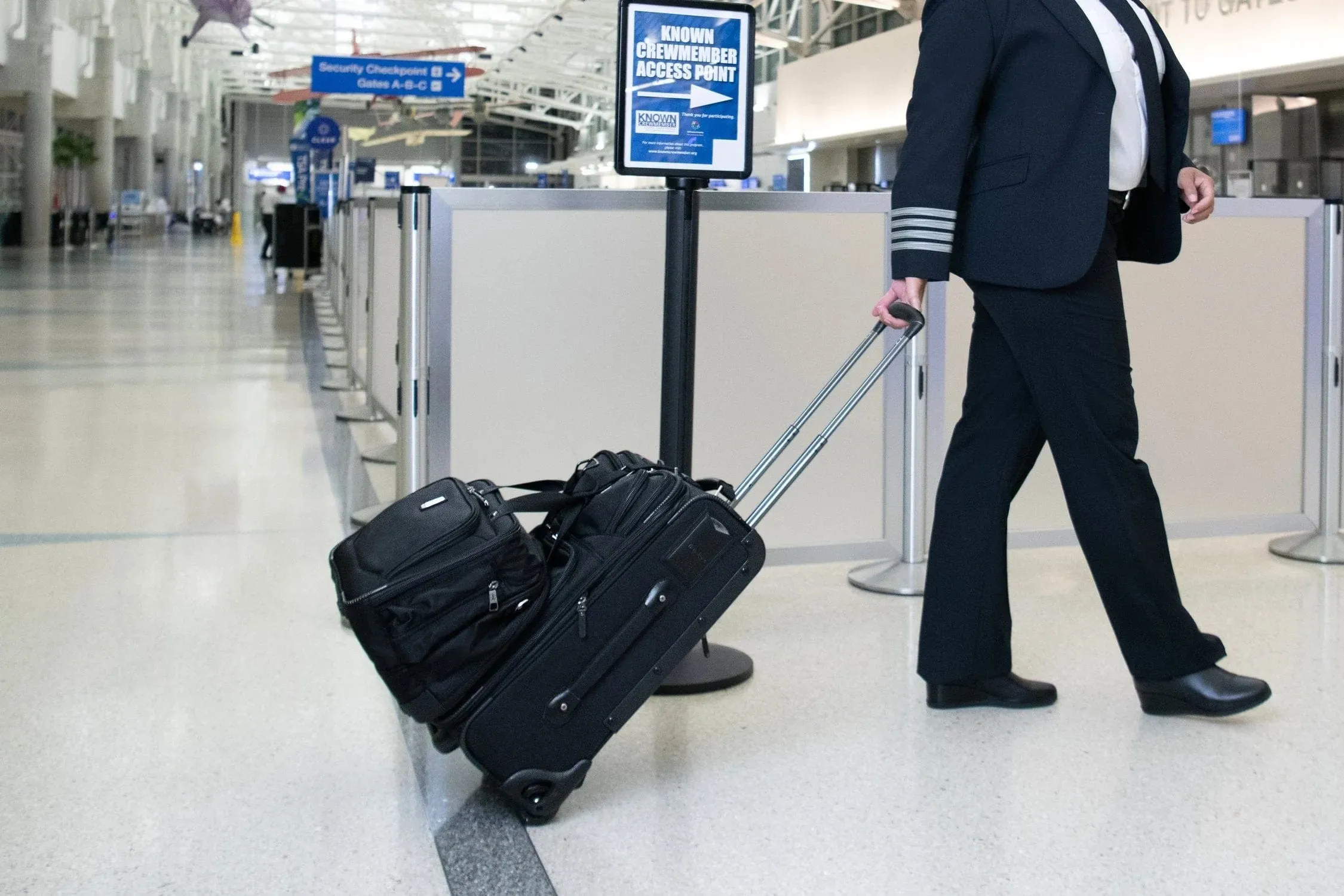 Travelpro FlightCrew5 Attachment J-Hook