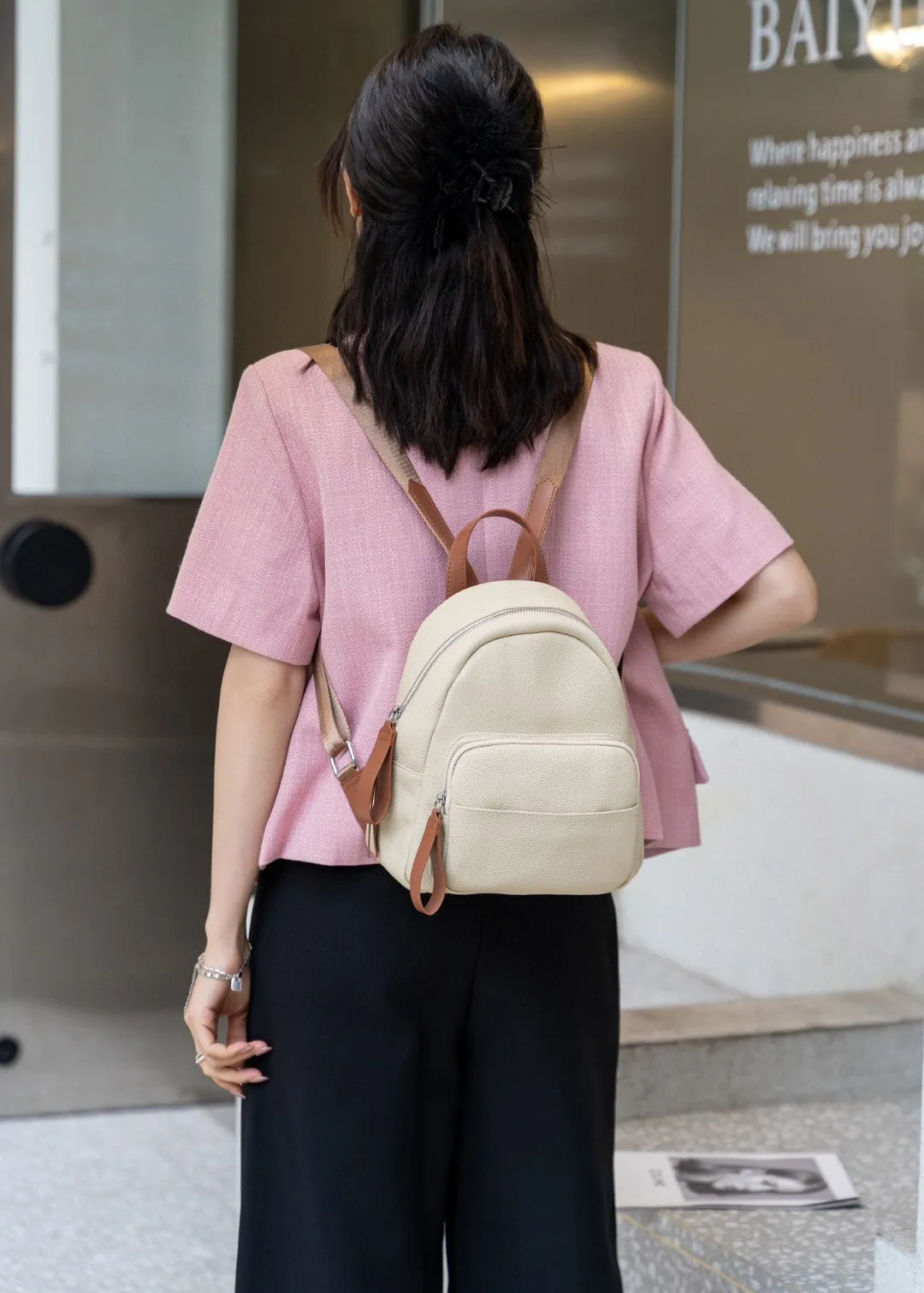 Women's First Layer Cowhide Leather For Simple Backpacks